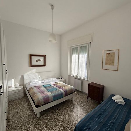 Апартаменты Il Pesce Di Legno Ливорно Экстерьер фото